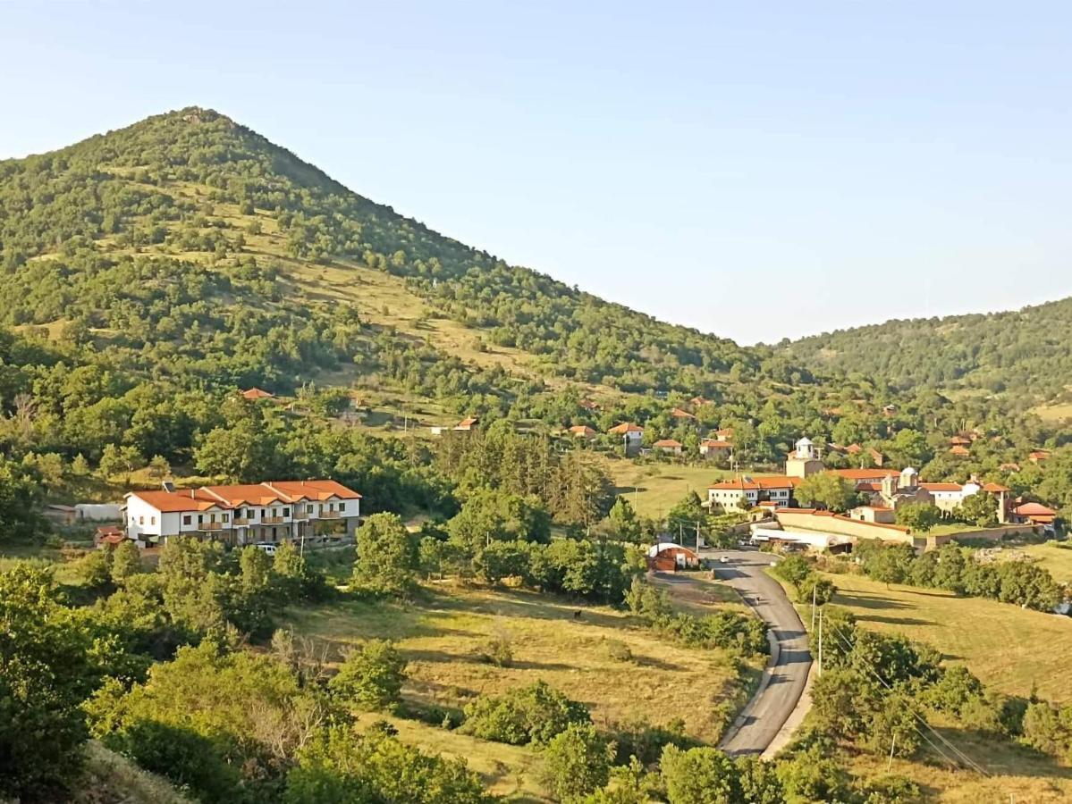 Lesnovo House Tomevski Ngoại thất bức ảnh